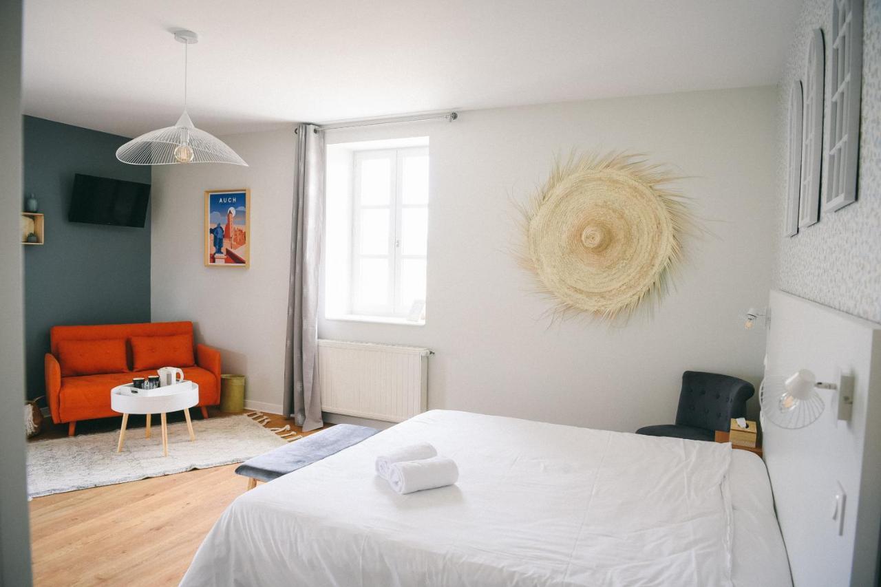 Chambre D'Hotes Domaine Le Castagne Auch Exterior foto