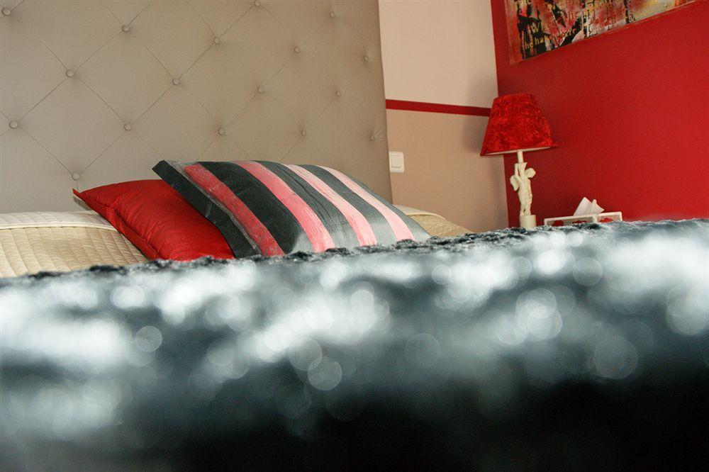 Chambre D'Hotes Domaine Le Castagne Auch Exterior foto